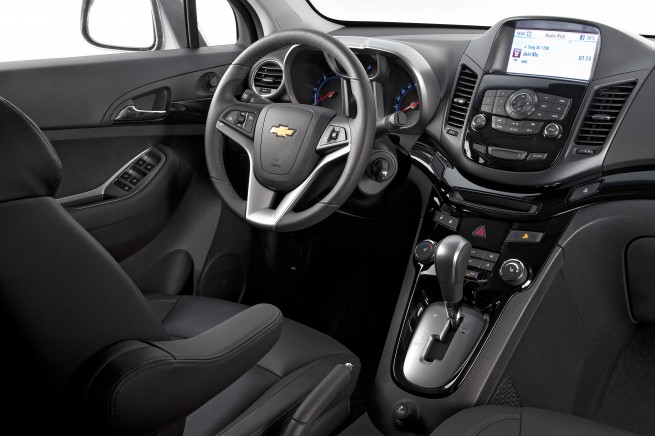 Interior Chevrolet Orlando (sursa - Chevrolet)