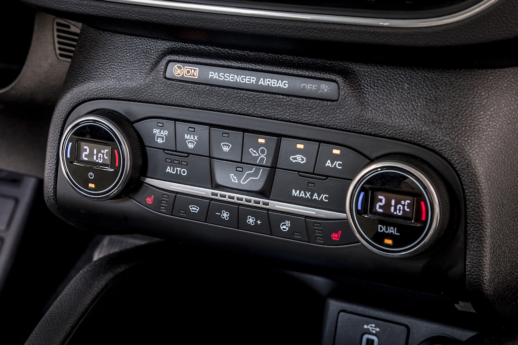 Ford Focus 2018 (sursa – Ford) 03